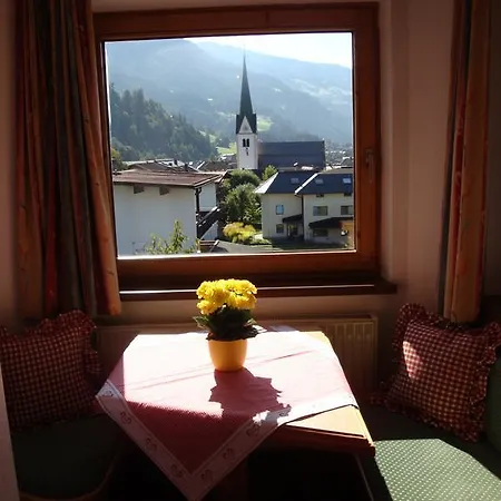 Appartementhaus Kaltenbach-Stumm By Piaunddirk Room photo